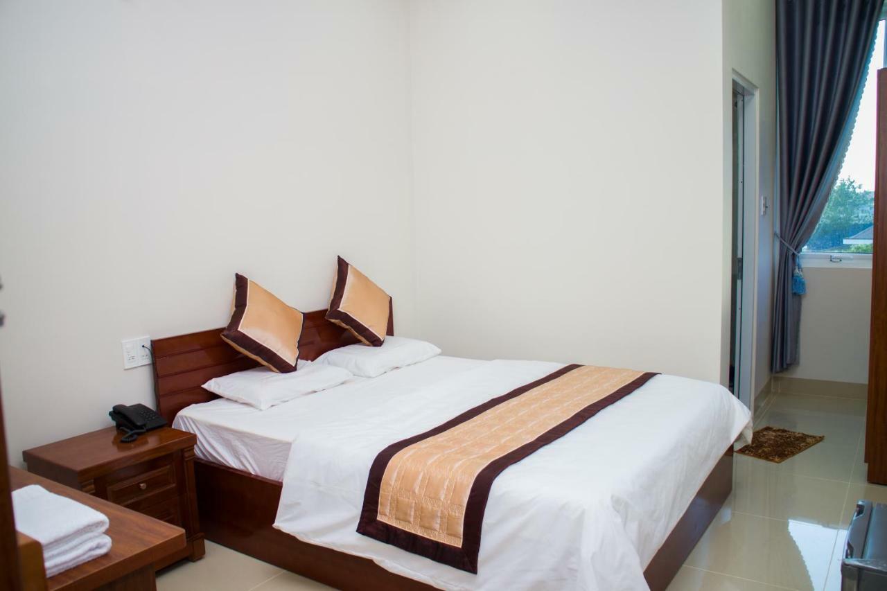 Hotel Nguyen Phuoc Pleiku Luaran gambar