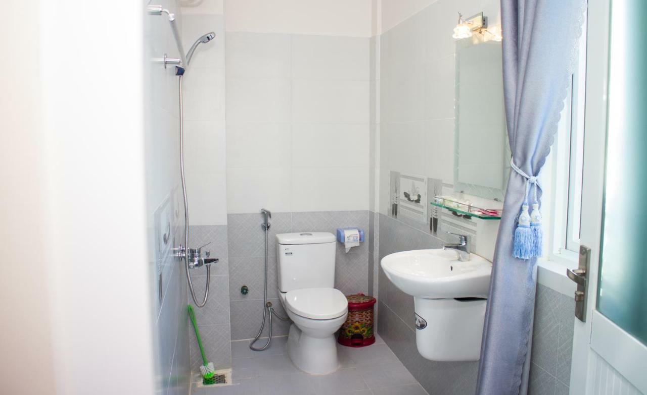 Hotel Nguyen Phuoc Pleiku Luaran gambar