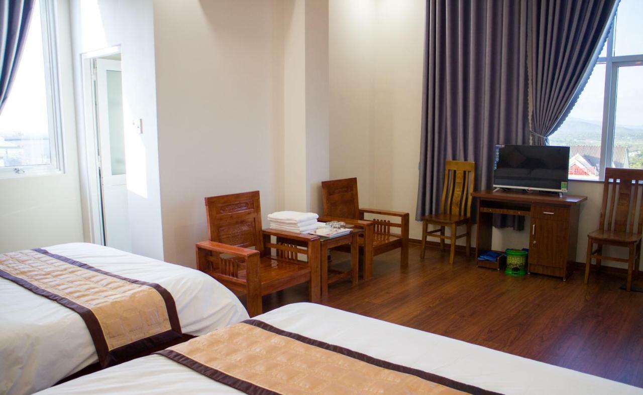Hotel Nguyen Phuoc Pleiku Luaran gambar